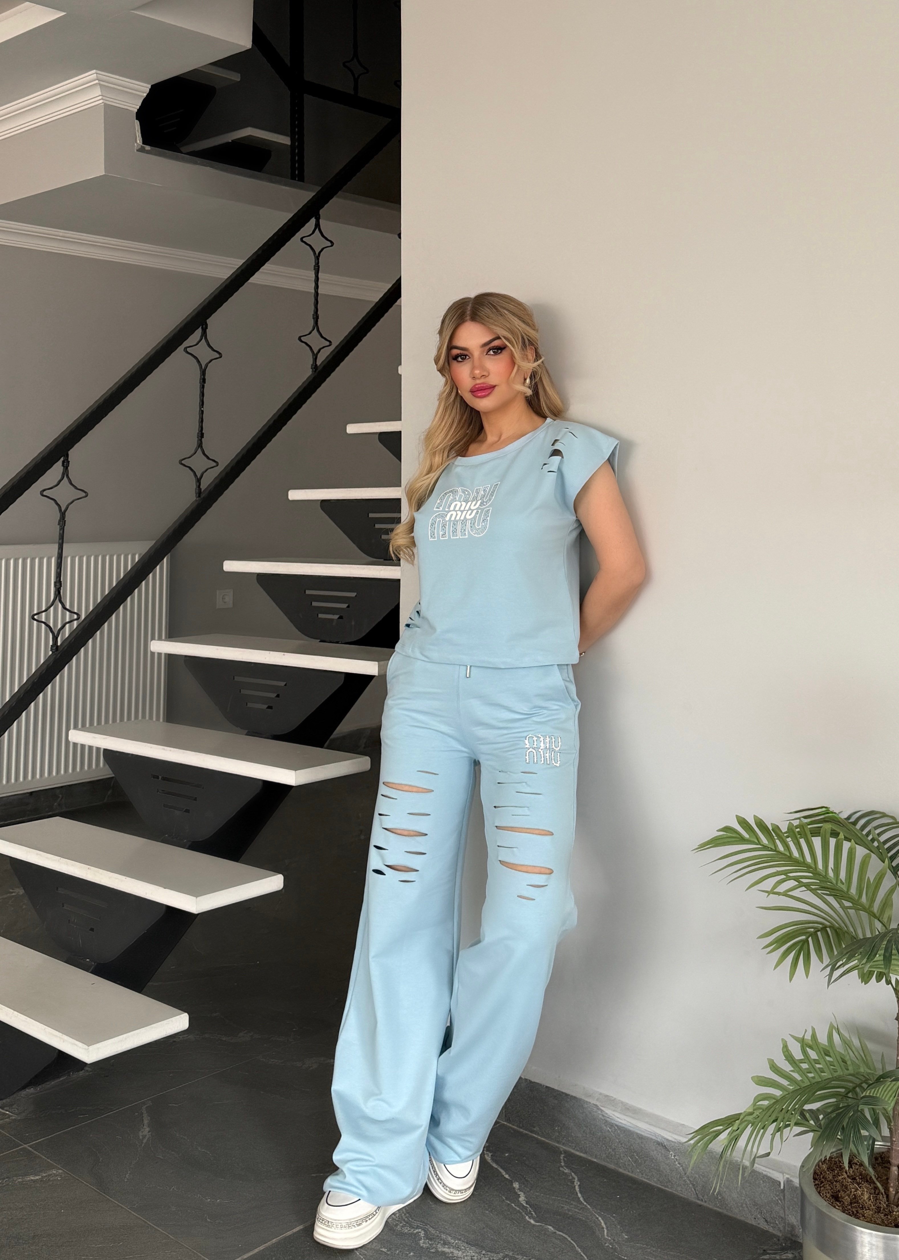 Lazer kesim miu takım mavi 