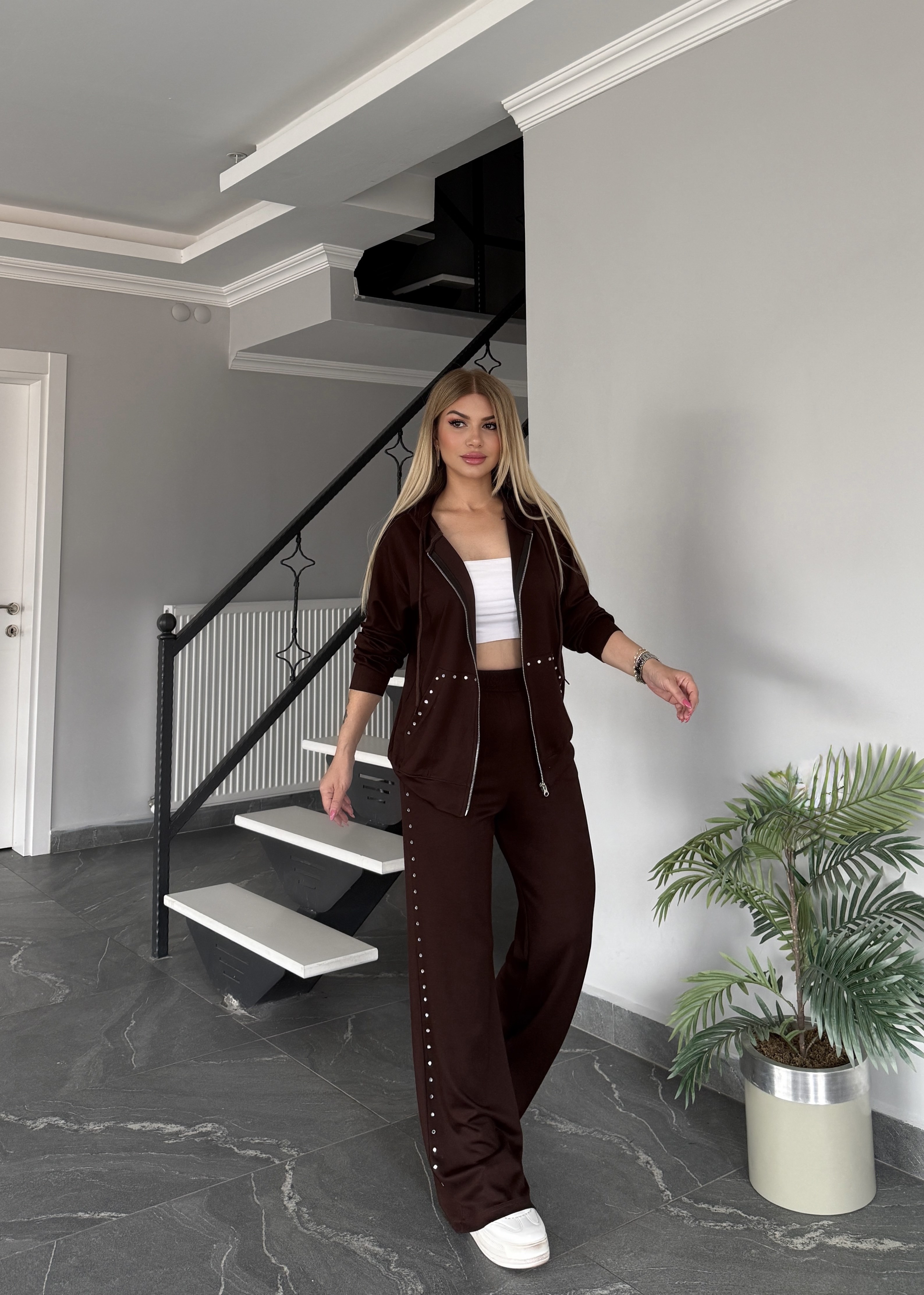 BB Sıra taşlı takım kahve 