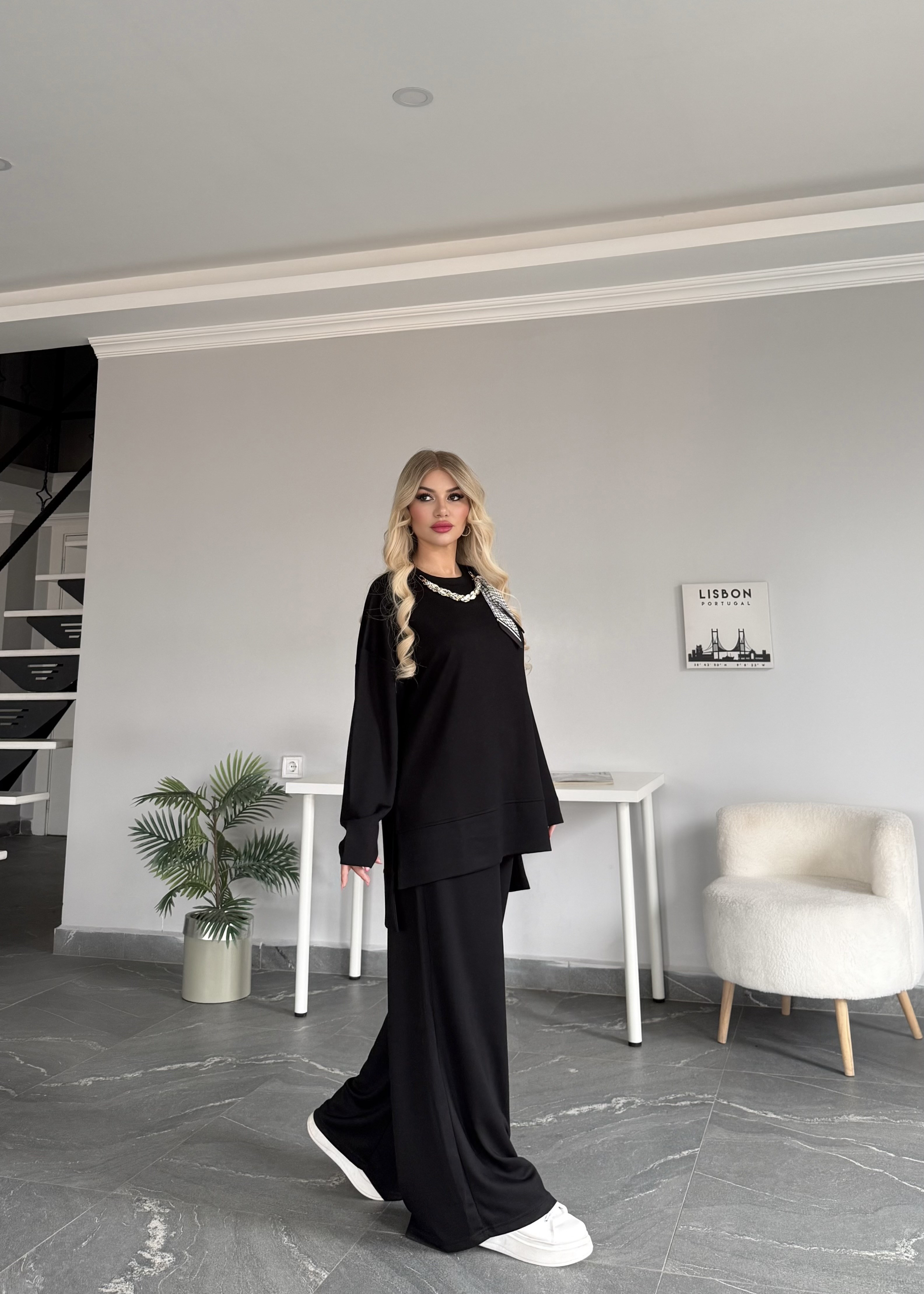 Fularlı takım siyah 