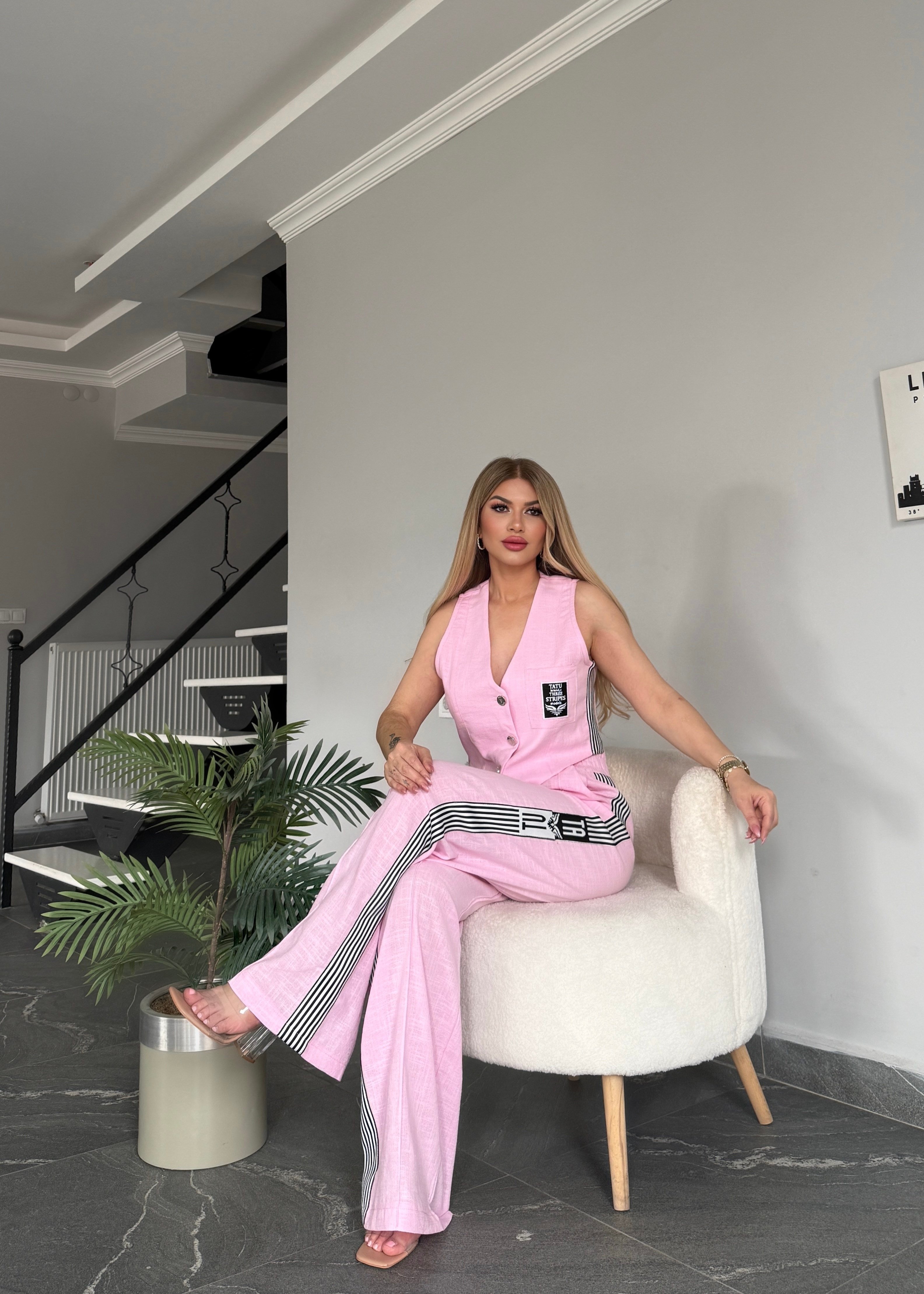 Yelekli logolu takım  pembe 