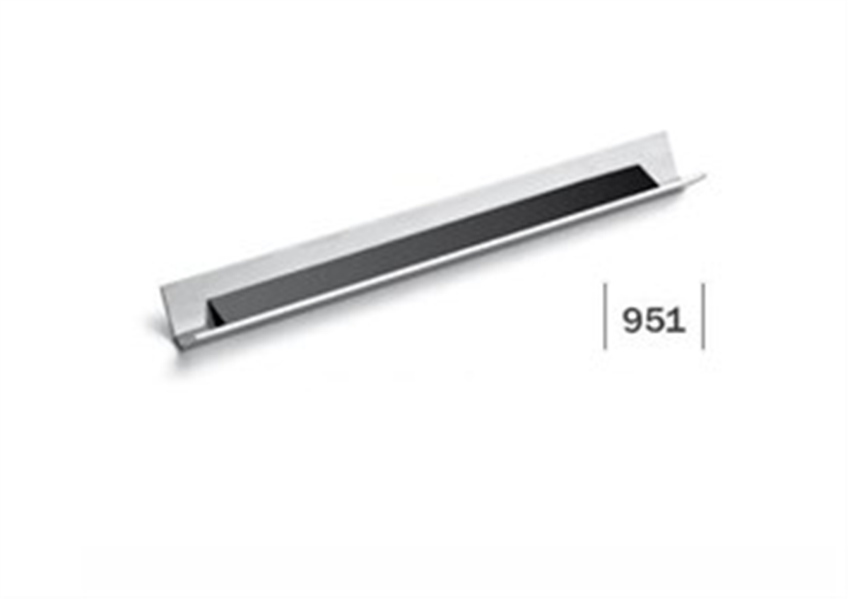 951320 MP02 ST04
