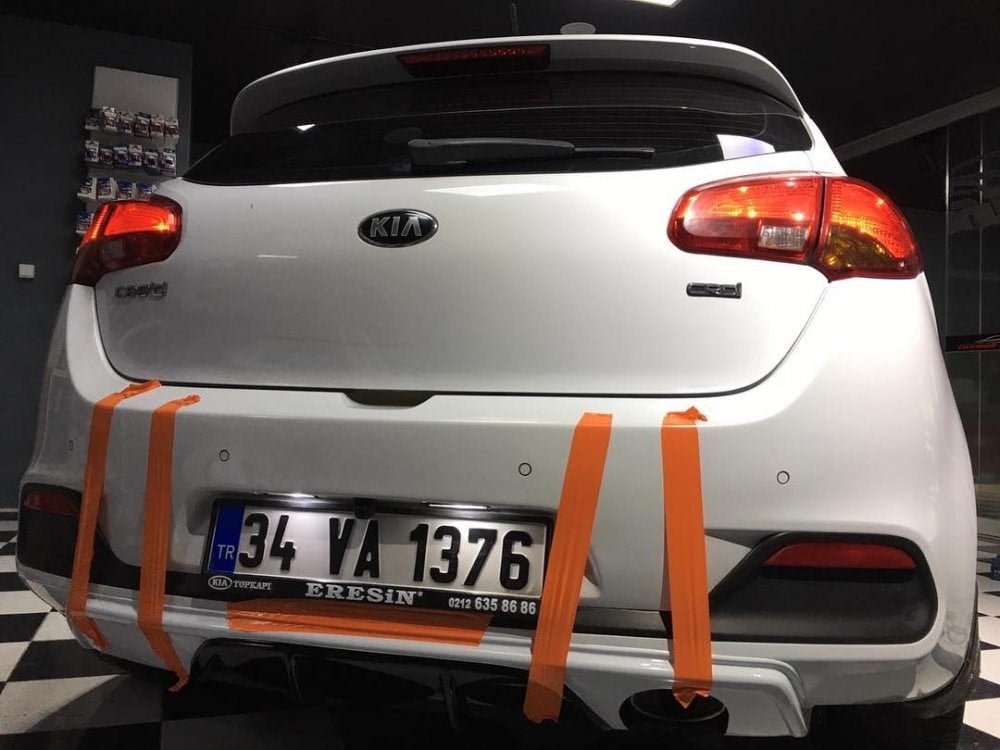 Kia Ceed Difüzör  Parlak Siyah (Plastik)