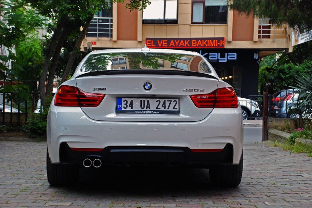 Bmw F32 4 Kasa Parlak  Difüzör (Plastik) 2014-