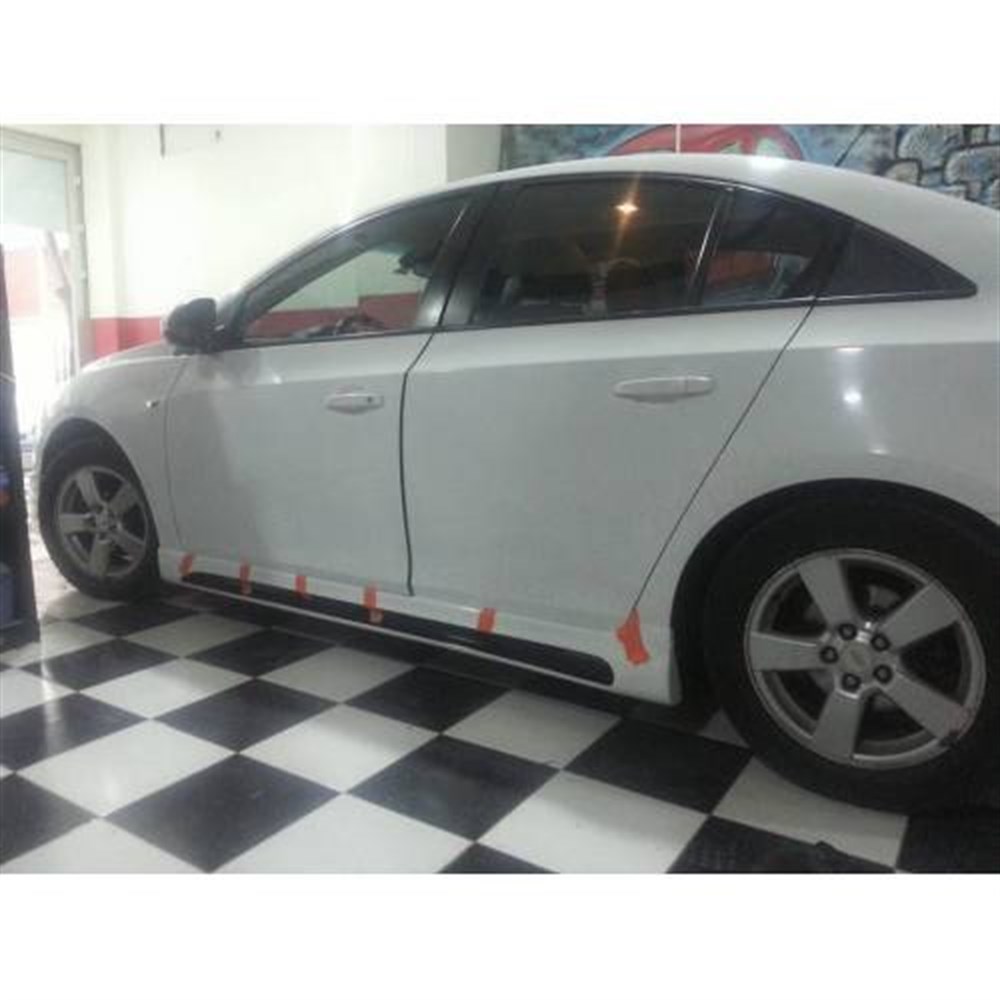 Chevrolet Cruze Rieger Marşpiyel Boyasız (Plastik)