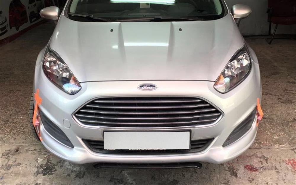 Ford Fiesta 2015 Sonras Ön Ek fiberglass  Boyasız