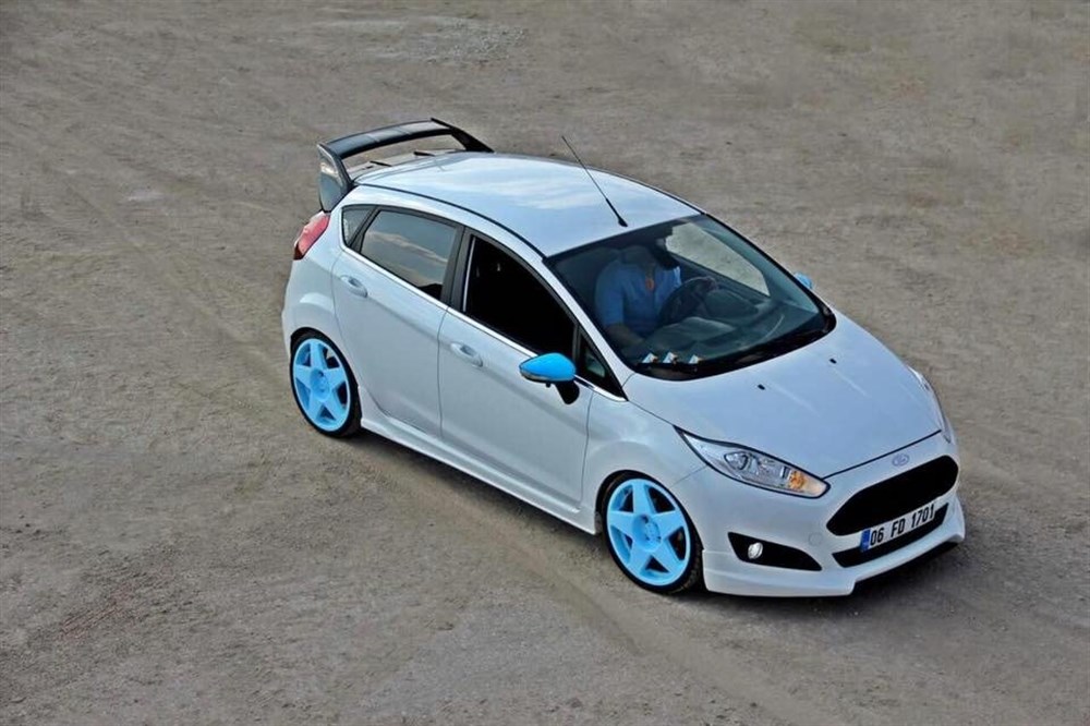 Ford Fiesta Makyajlı Kasa Boyasız  Ön Ek (Plastik)