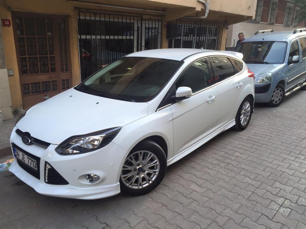 Ford Focus 3 Makyajsız Boyasız Ön EK (Plastik)