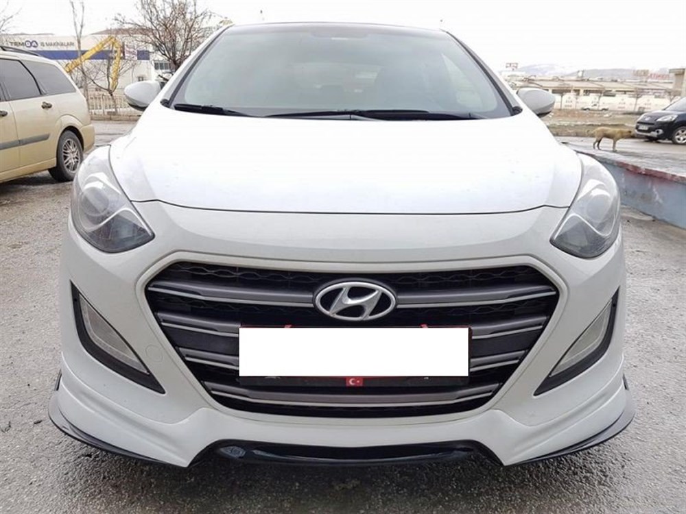 Hyundai i30 Custom Boyasız Ön Ek (Plastik)
