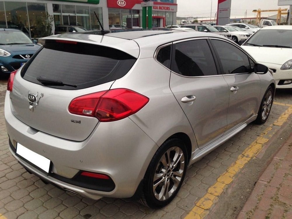 Kia Ceed Yan Marşpiyel  Boyasız (Plastik)