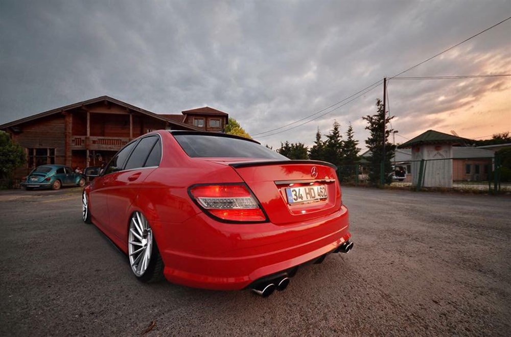Mercedes W204 C180 Makyajsız Parlak Siyah Difüzör (Plastik)