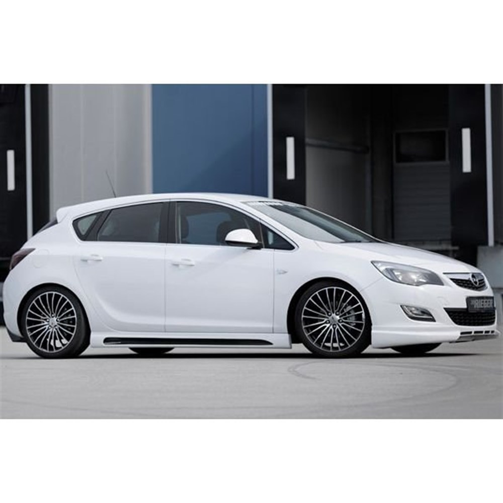 Opel Astra J Kanallı Boyasız  Yan Marşpiyel (Plastik)