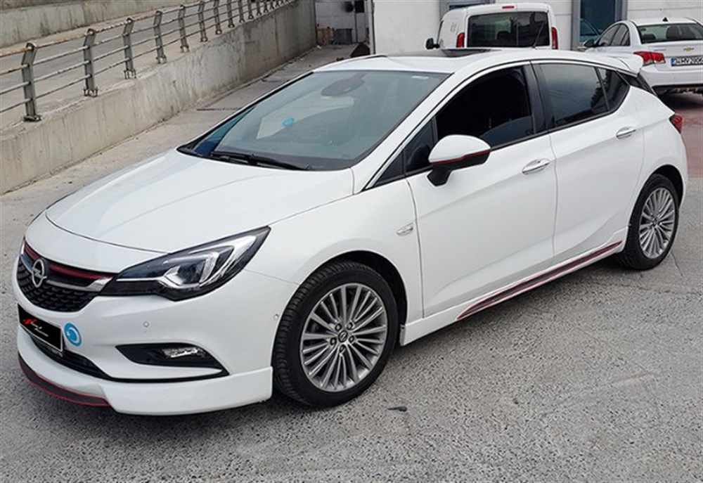 Opel Astra K Yan Boyasız  Marşpiyel Kanallı (Plastik)