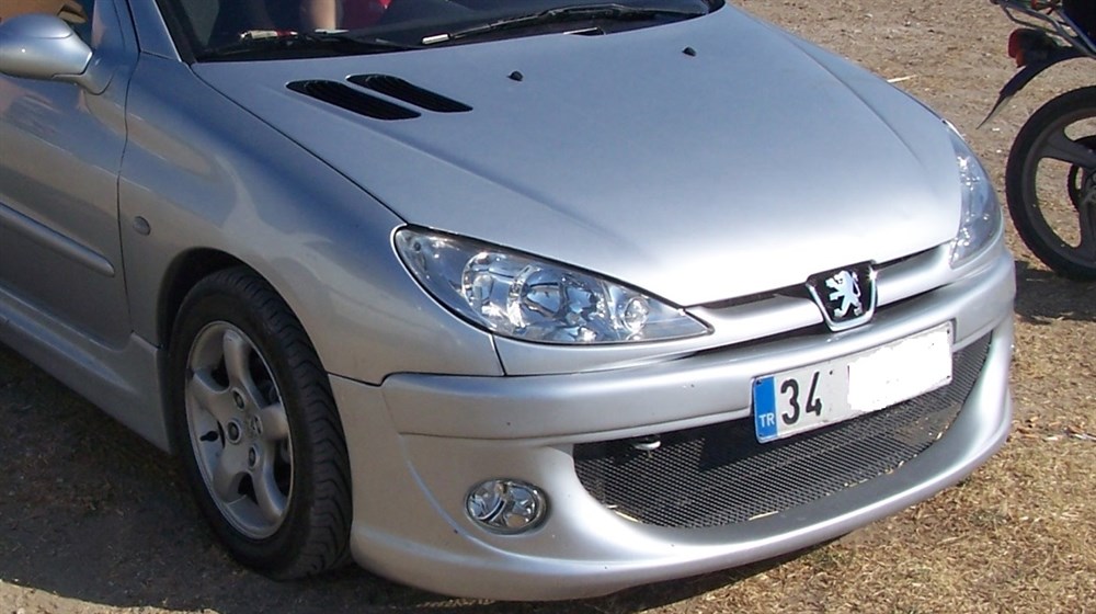 Peugeot  206 Ön Tampon   fiberglass  Boyasız