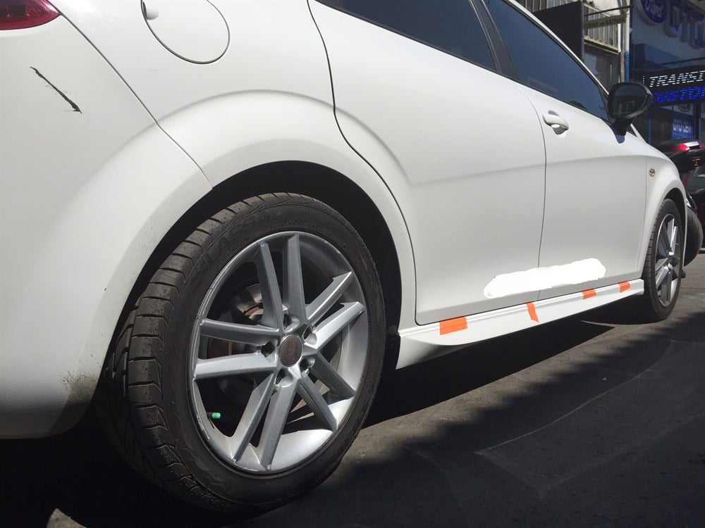 Seat Leon MK2 2005 2012 Aero Fiberglass Boyasız Yan Marşpiyel