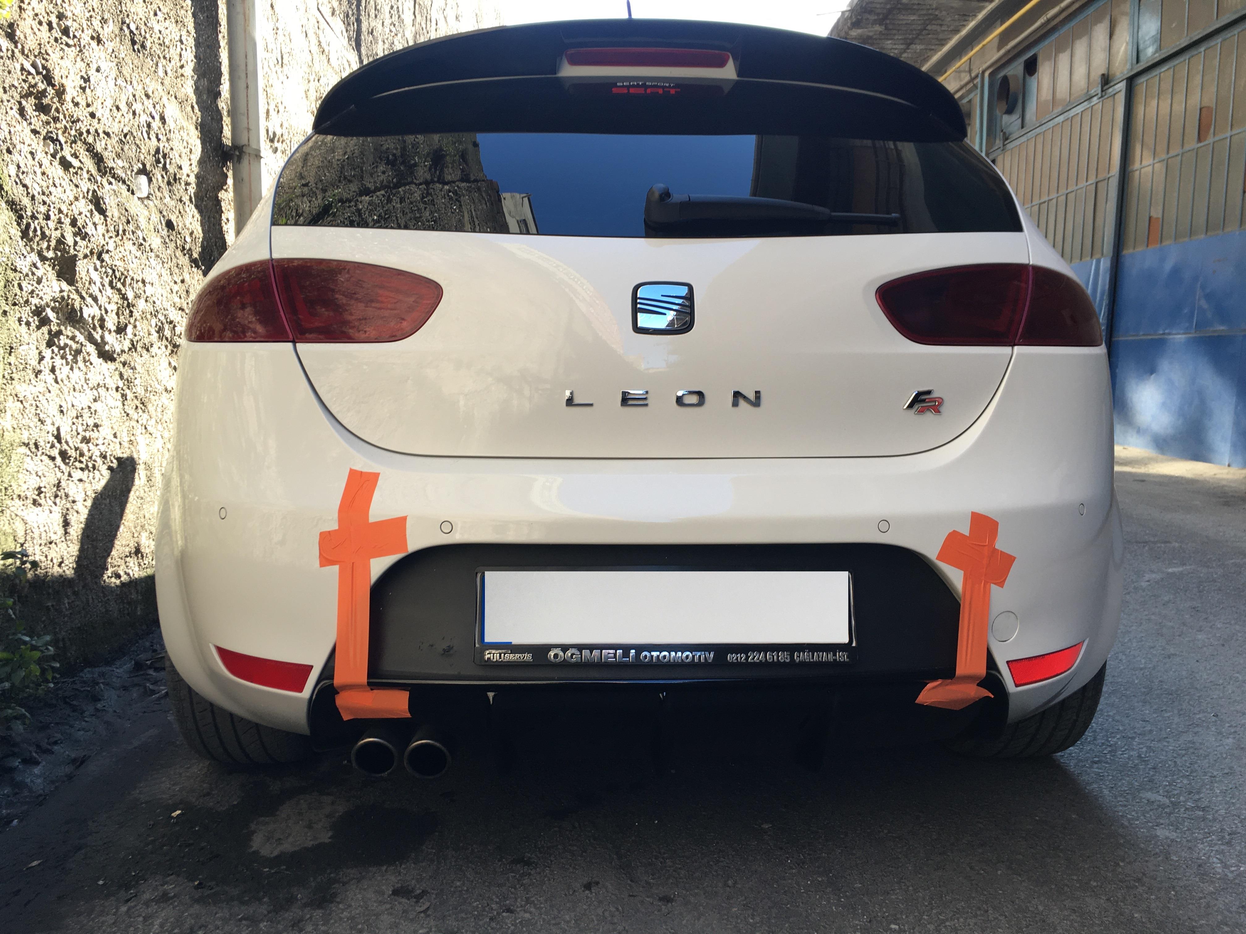 Seat Leon MK2 Fr Sol  Çıkış Difüzör  Fiberglass  Boyasız