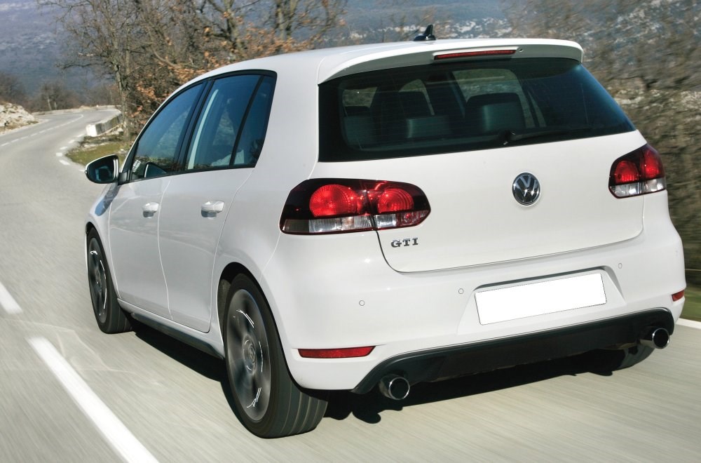 Volkswagen Golf 6 GTI Parlak Siyah Difüzör (Plastik)
