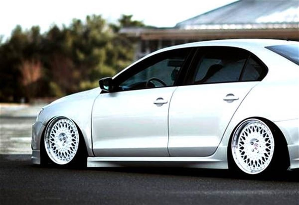 Volkswagen Jetta Boyasız Yan Marşpiyel (Plastik)