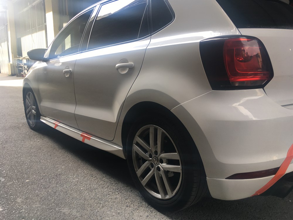 Vw Polo Areo Yan   Marşpiyel Takımı  fiberglass  Boyasız