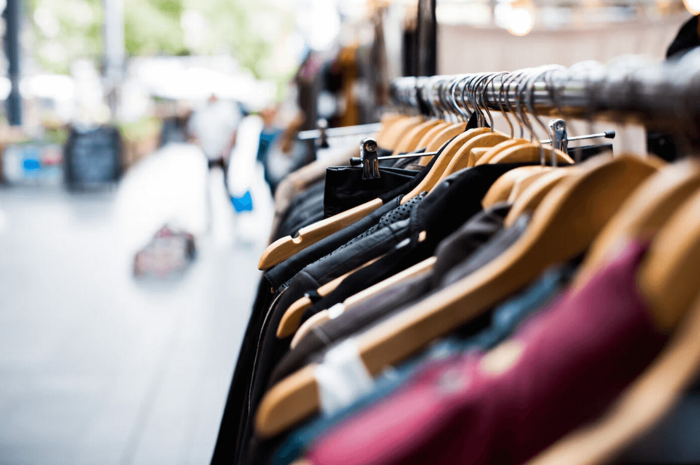 How to Buy Wholesale Clothing