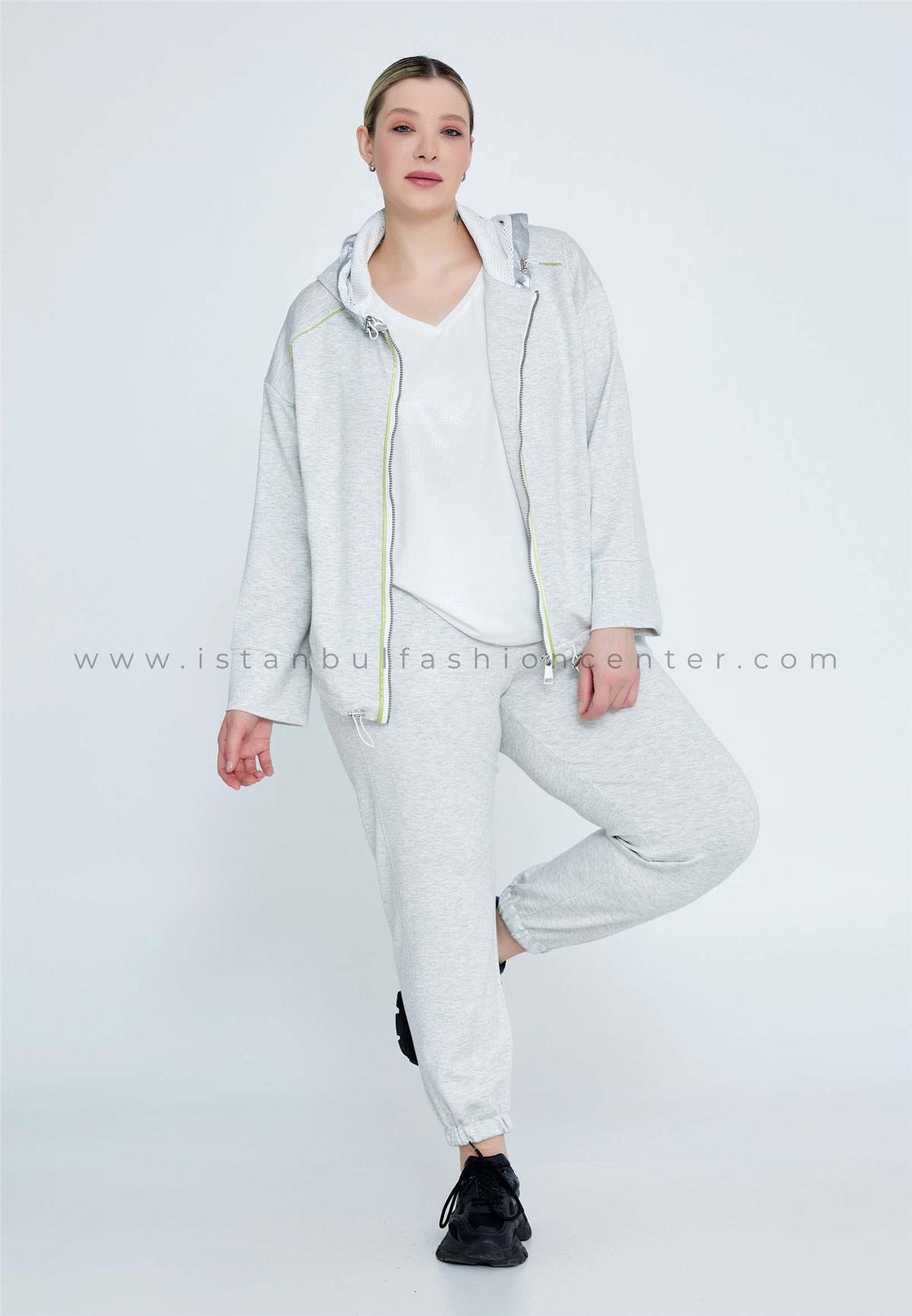 Long Sleeve Solid Color Plus Size Grey Sweatshirt 