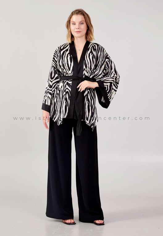 Mid-Length Satin Patterned Regular Black Kimono