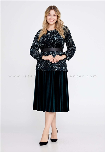 ARIALong Sleeve Velvet Geometric Plus Size Black-Green Two-Piece Outfit Aot520-78zum