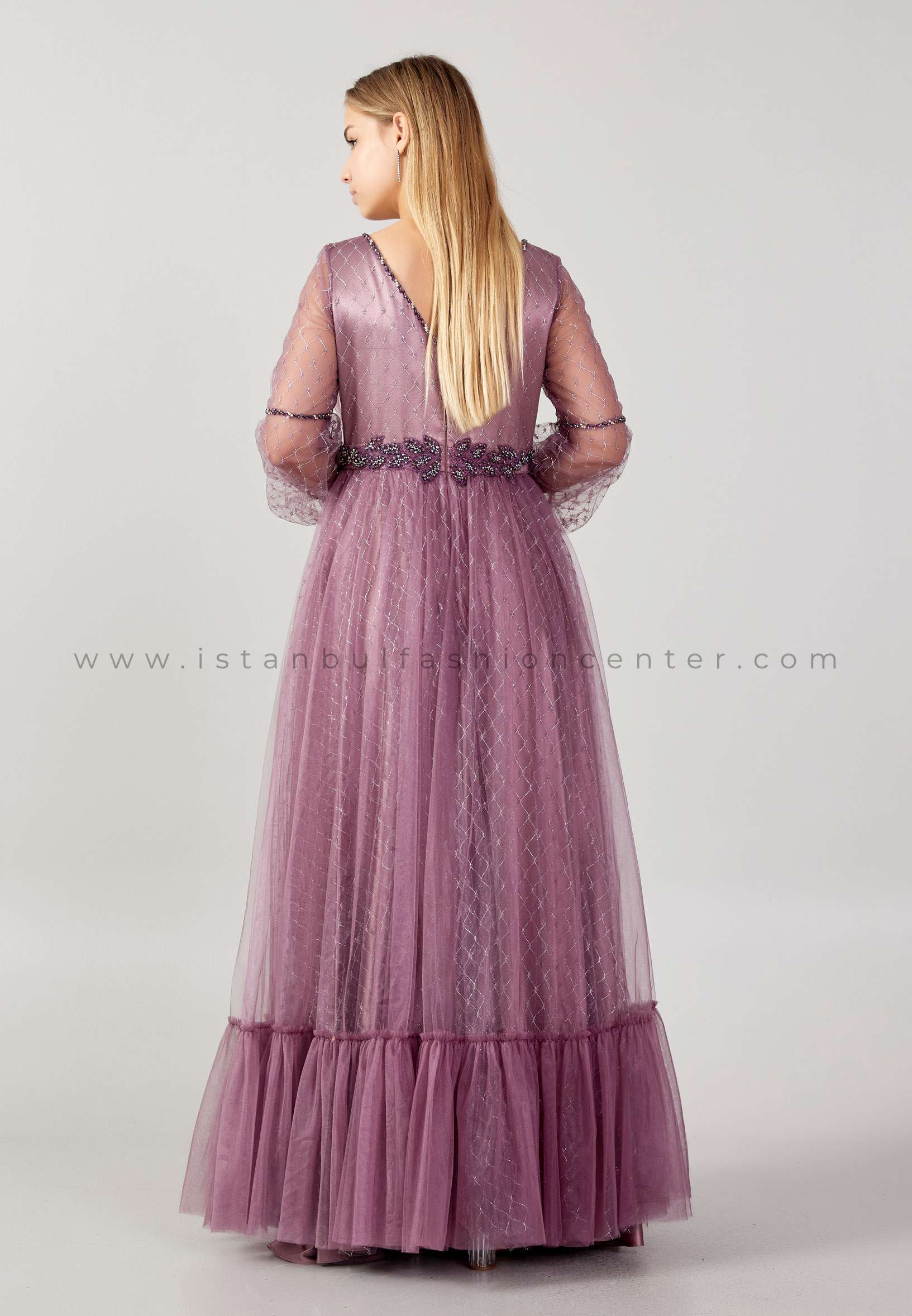 A Purple Tulle Long Sleeve Prom Dress