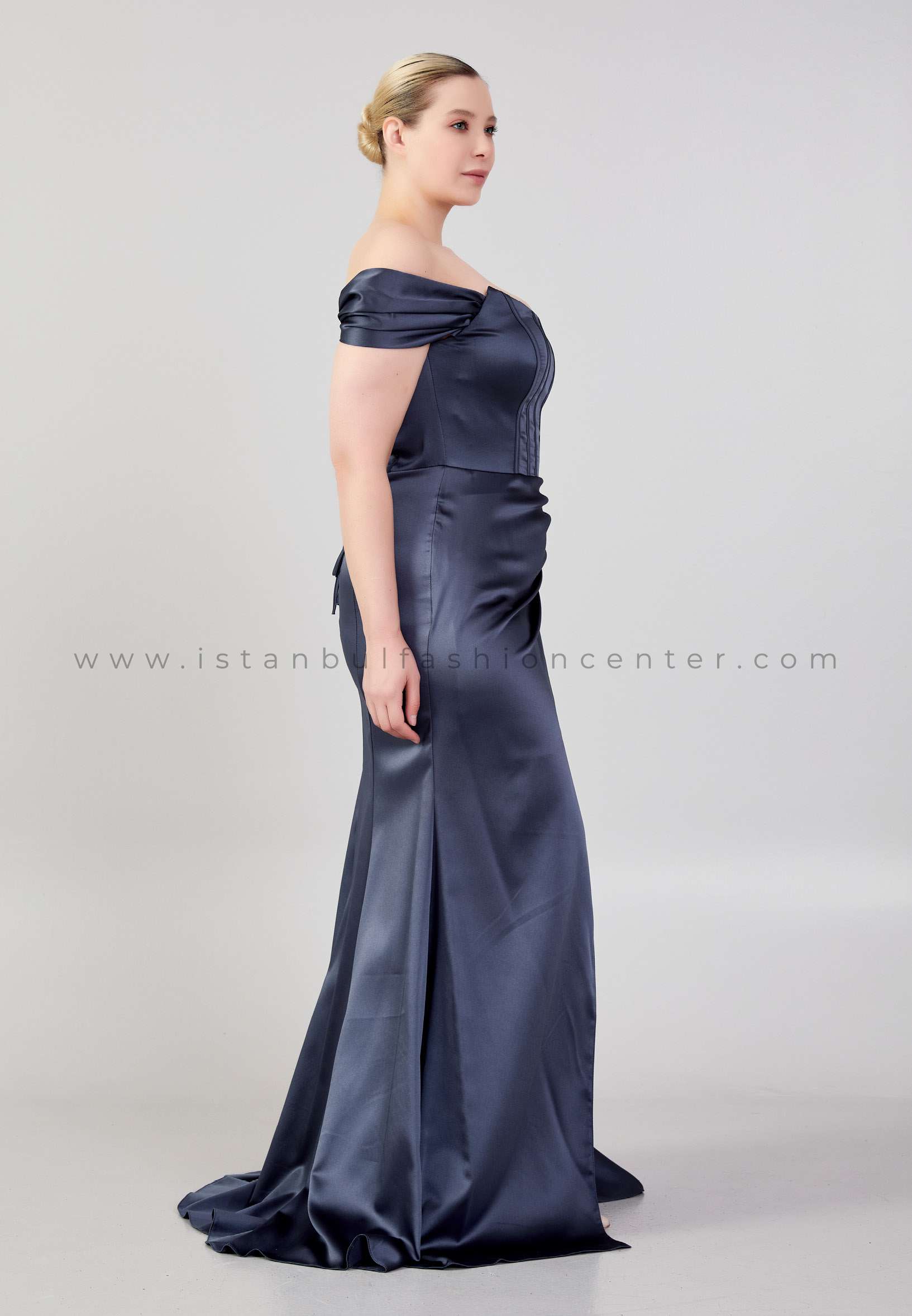 Robe satin grise sale