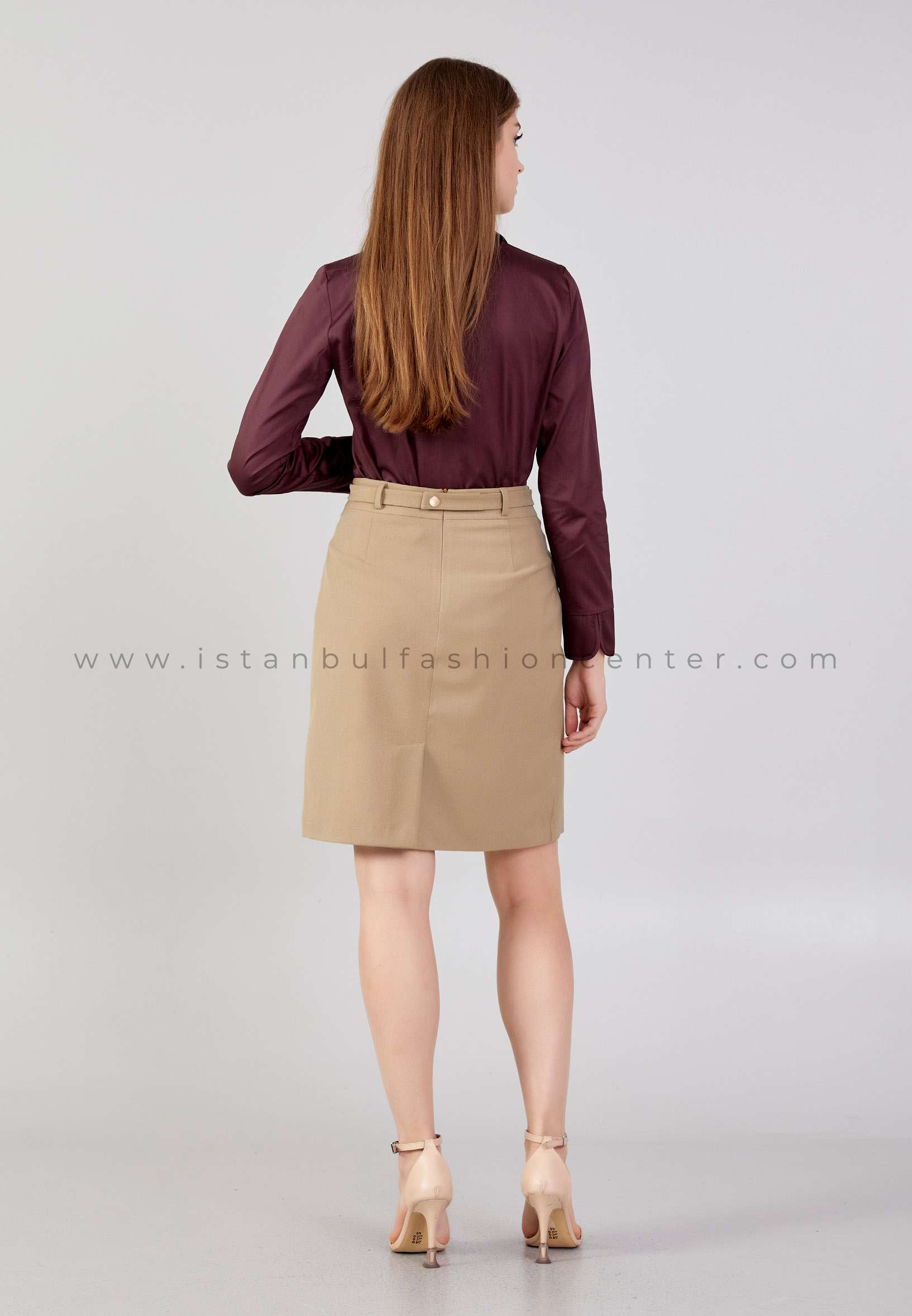 Beige skirt clearance outfit ideas