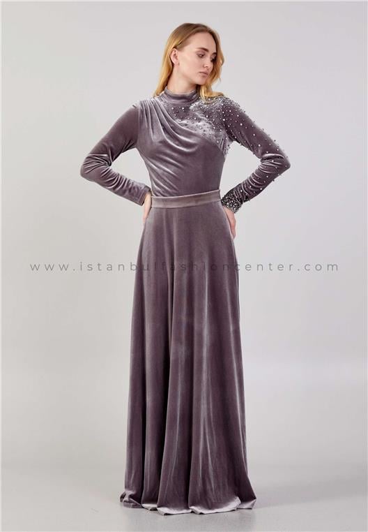 Long sleeve hotsell velvet dress maxi