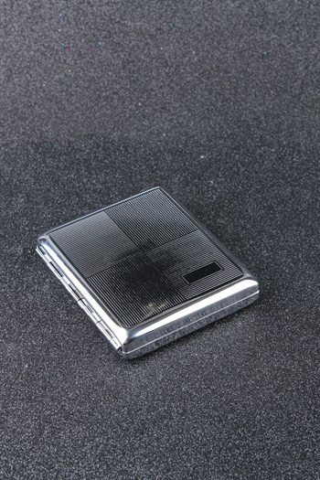 Silvio Monetti Kare Gümüş Desenli Metal Sigara Tabakası SMTBKCB001R1