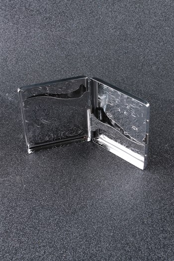 Silvio Monetti Kare Gümüş İşlemeli Metal Sigara Tabakası SMTBKCB001R2