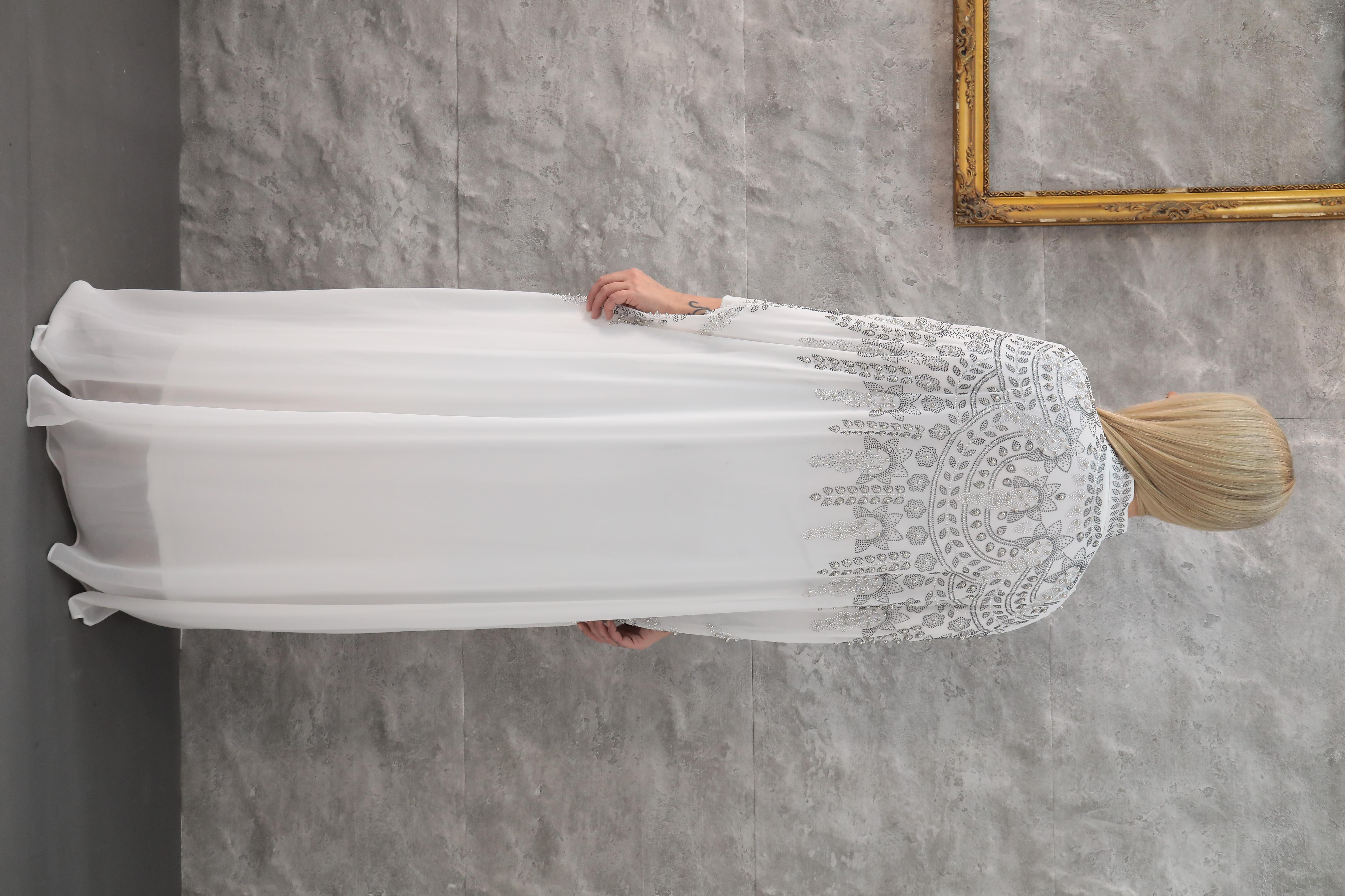 Taşlı İçi Uzun Kollu Astarlı Elbiseli Şık Abaya Ferace
