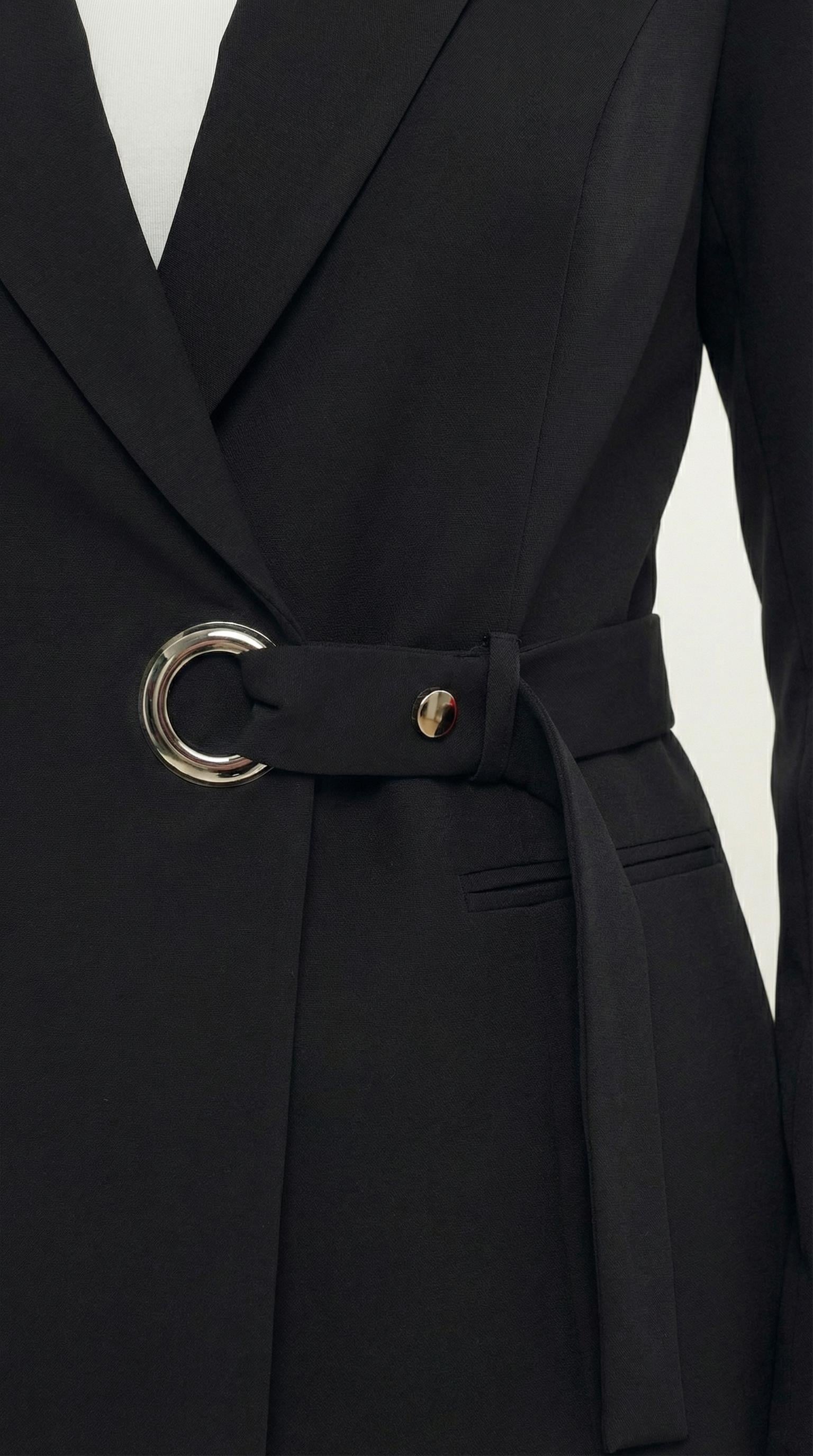 Kemar Detaylı Sade Siyah İkili Pantolonlu Takım