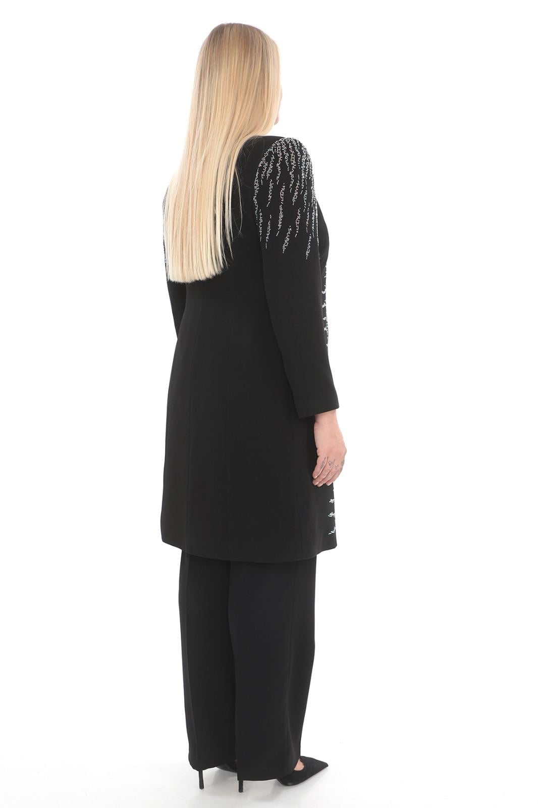 İşlemeli Detaylı Krep Kumaş Pantolonlu Siyah Üçlü Takım