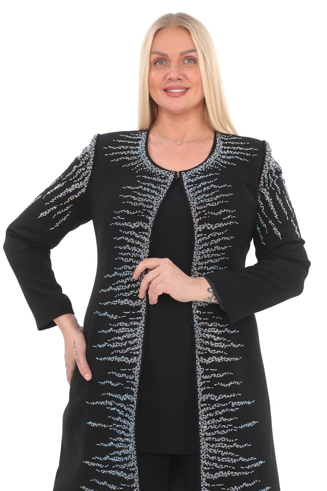 İşlemeli Detaylı Krep Kumaş Pantolonlu Siyah Üçlü Takım