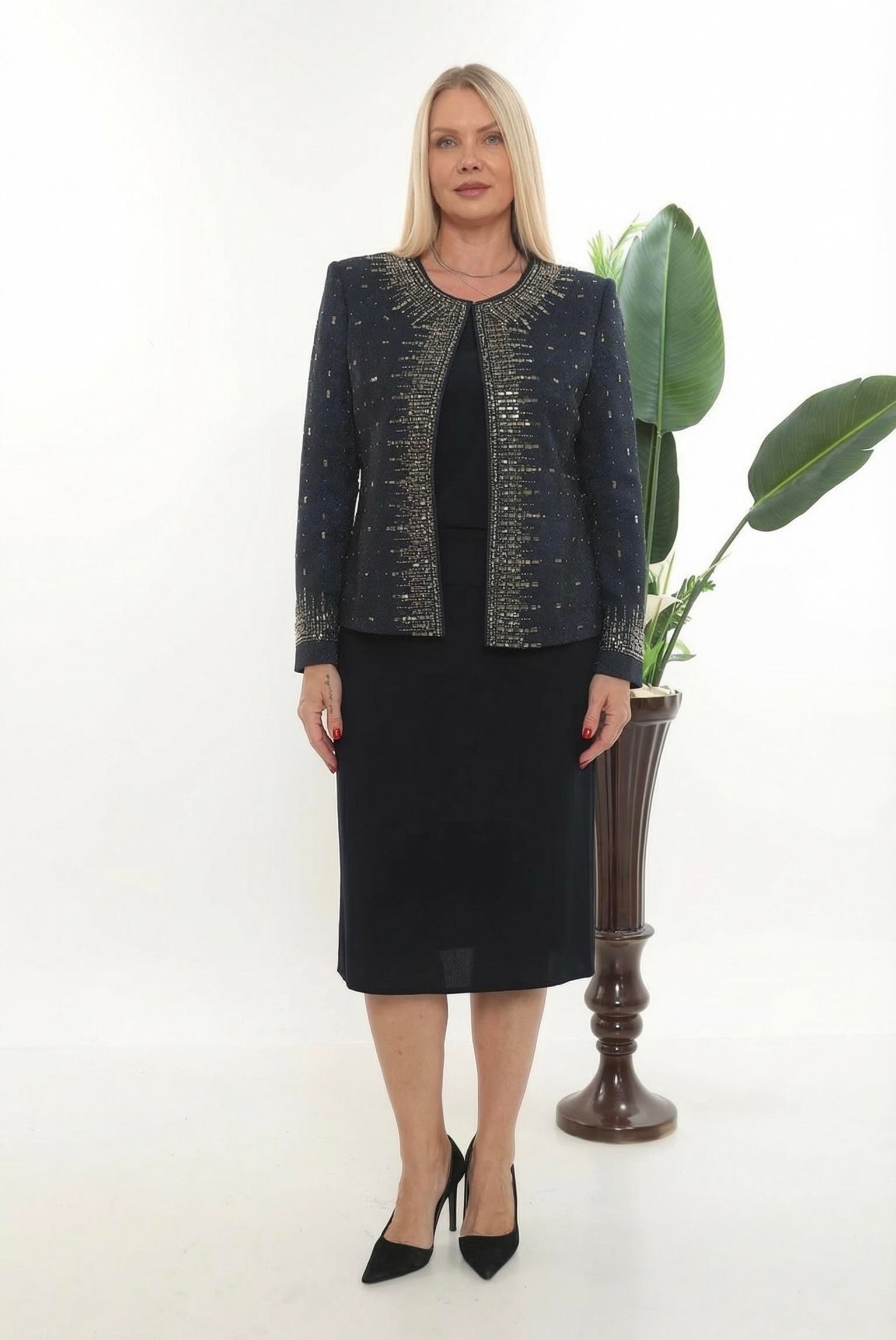 Ceketi Taş İşlemeli Astarlı Kapalı Yırtmaçlı Lacivert Kısa Etekli Üçlü Takım