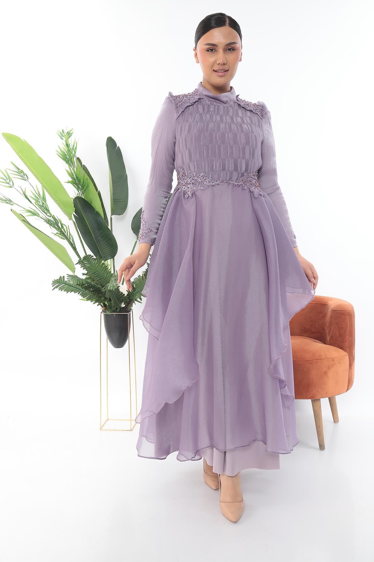 Gövdesi ve Kolu Taşlı Janjan Piliseli Lila Elbise