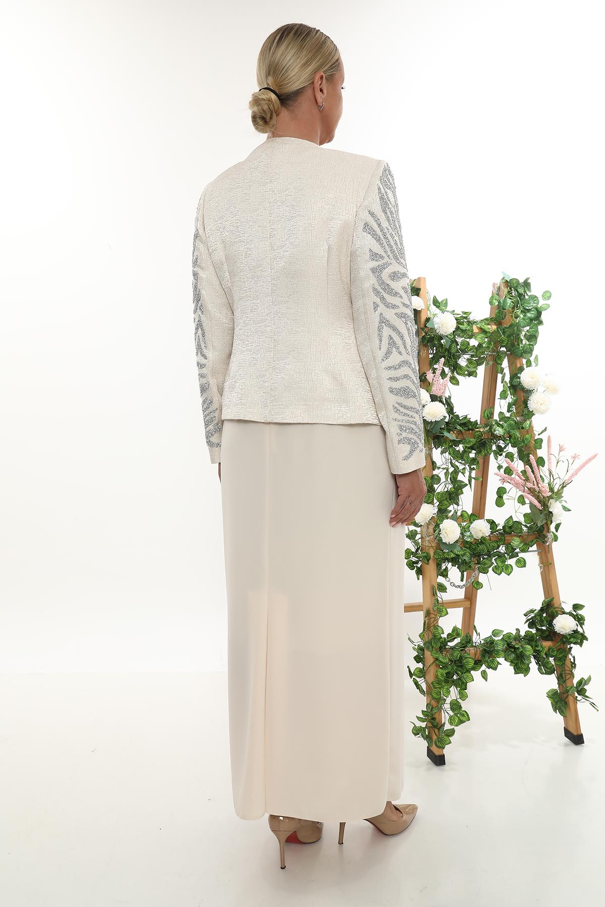 Ceketi Zarif Taş İşlemeli Detaylı Bej Uzun Etekli Üçlü Takım