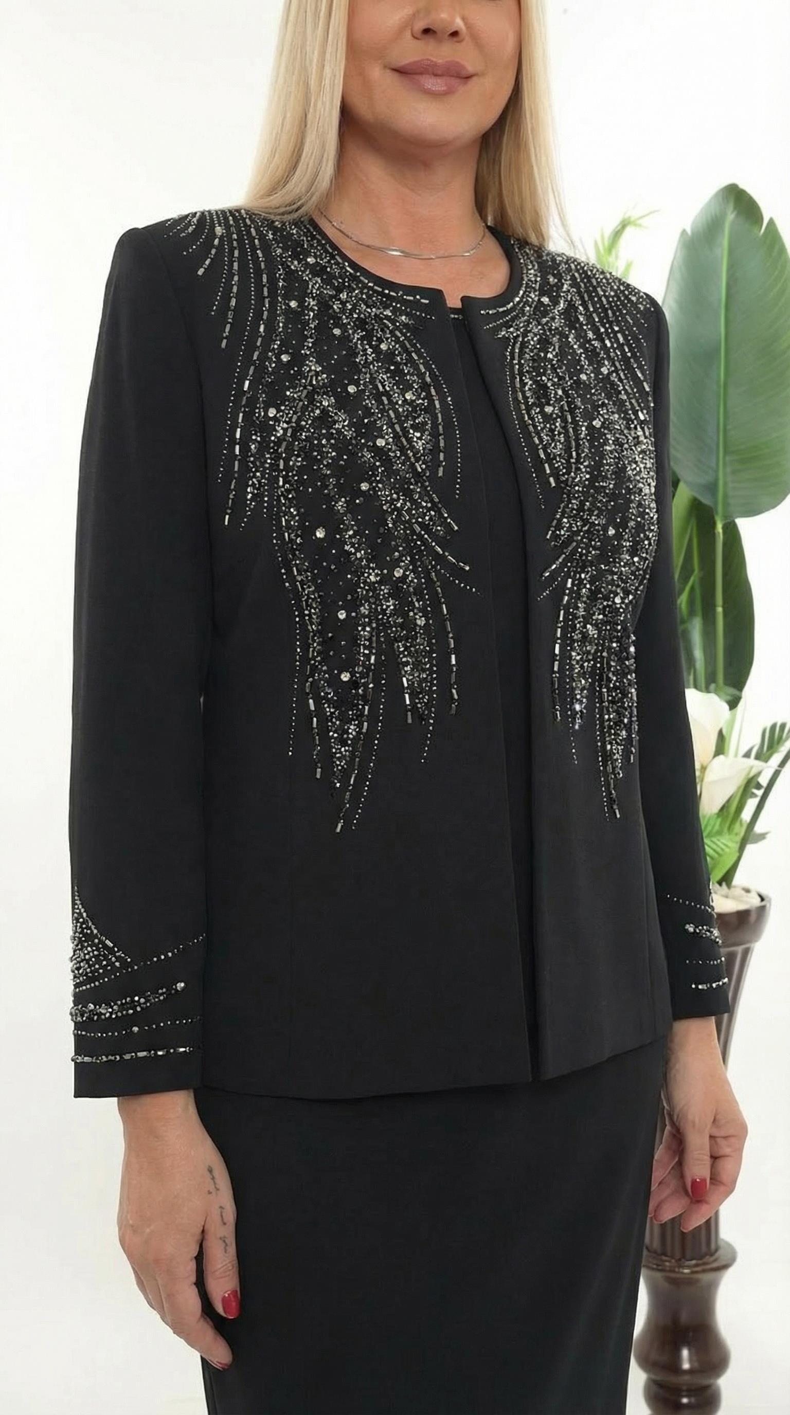 Ceketi Zarif Taş Süslemeli Kapalı Yırtmaçlı Siyah Uzun Etekli Üçlü Takım