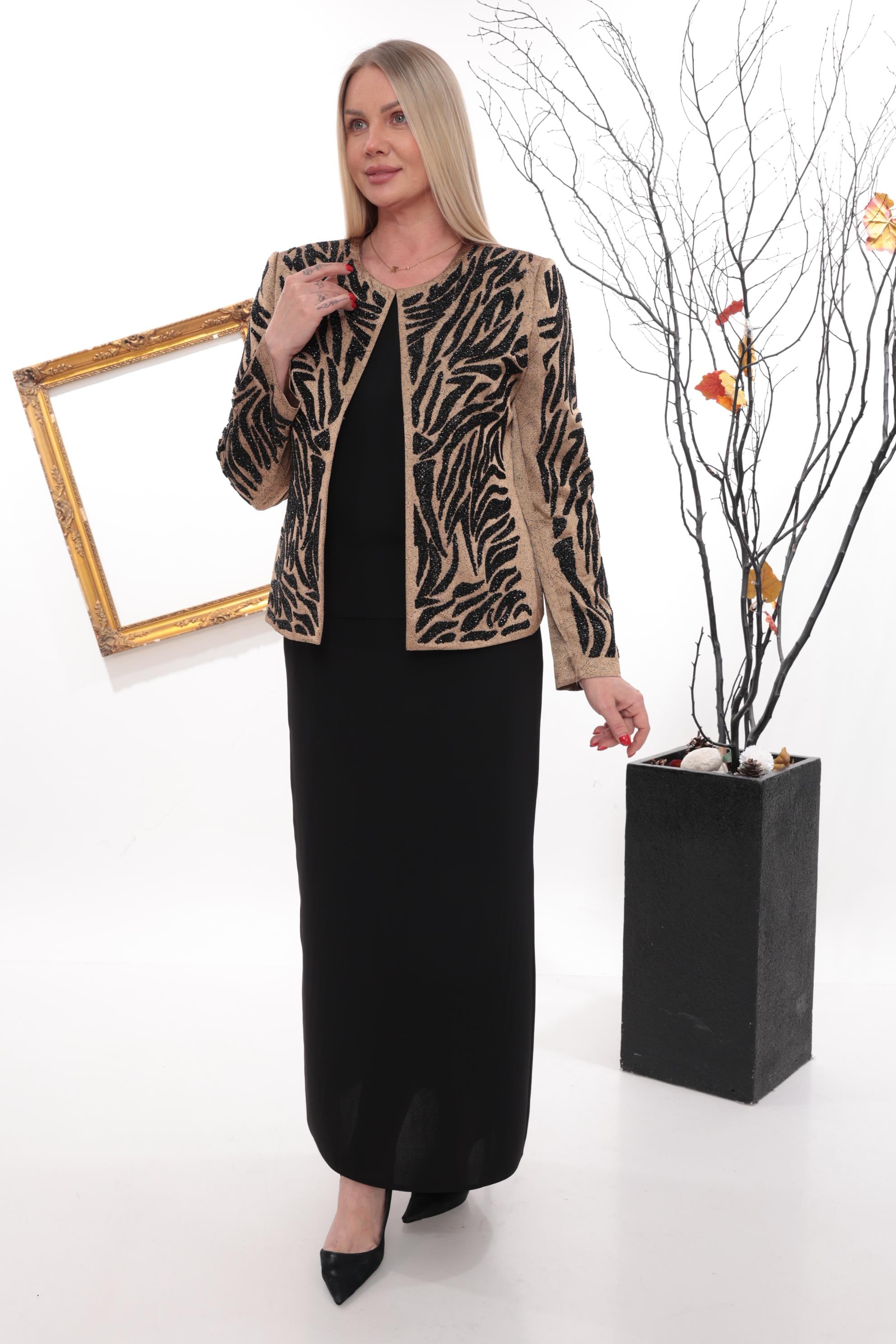 Ceketi Zebra Desenli Taşlı Uzun Etekli Üçlü Takım