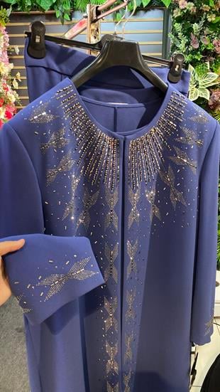 Yakası ve Ceket Önü Taşlı Astarlı Mavi Üçlü Pantolonlu Takım