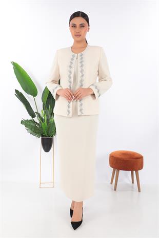 Şık Detaylı Taş Süslemeli Bej Üçlü Uzun Etekli Takım