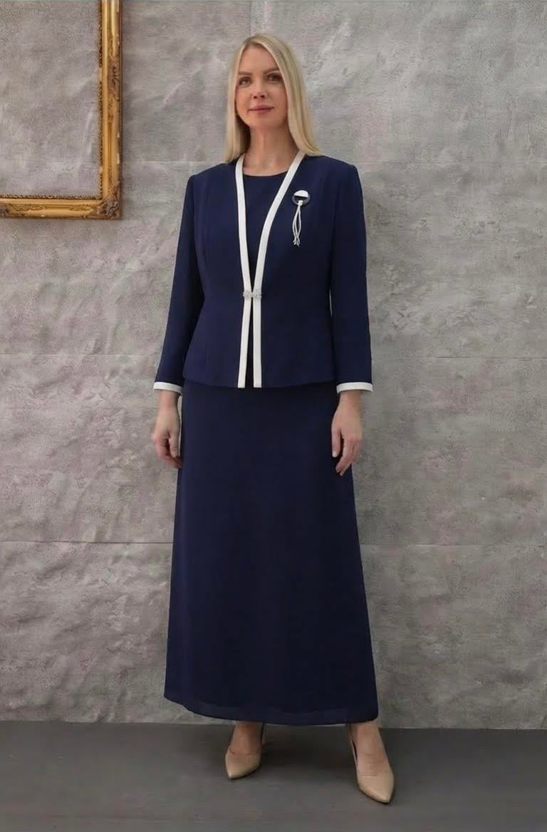 Sade Şık Çıkarılablir Çiçek Detaylı Lacivert Uzun Etekli Üçlü Takım 