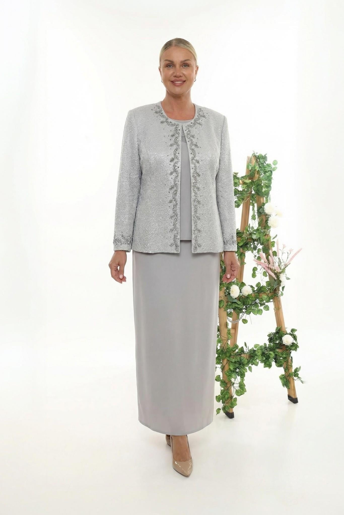 Şık Taş Detaylı Büyük Beden Gri Uzun Etekli Üçlü Takım