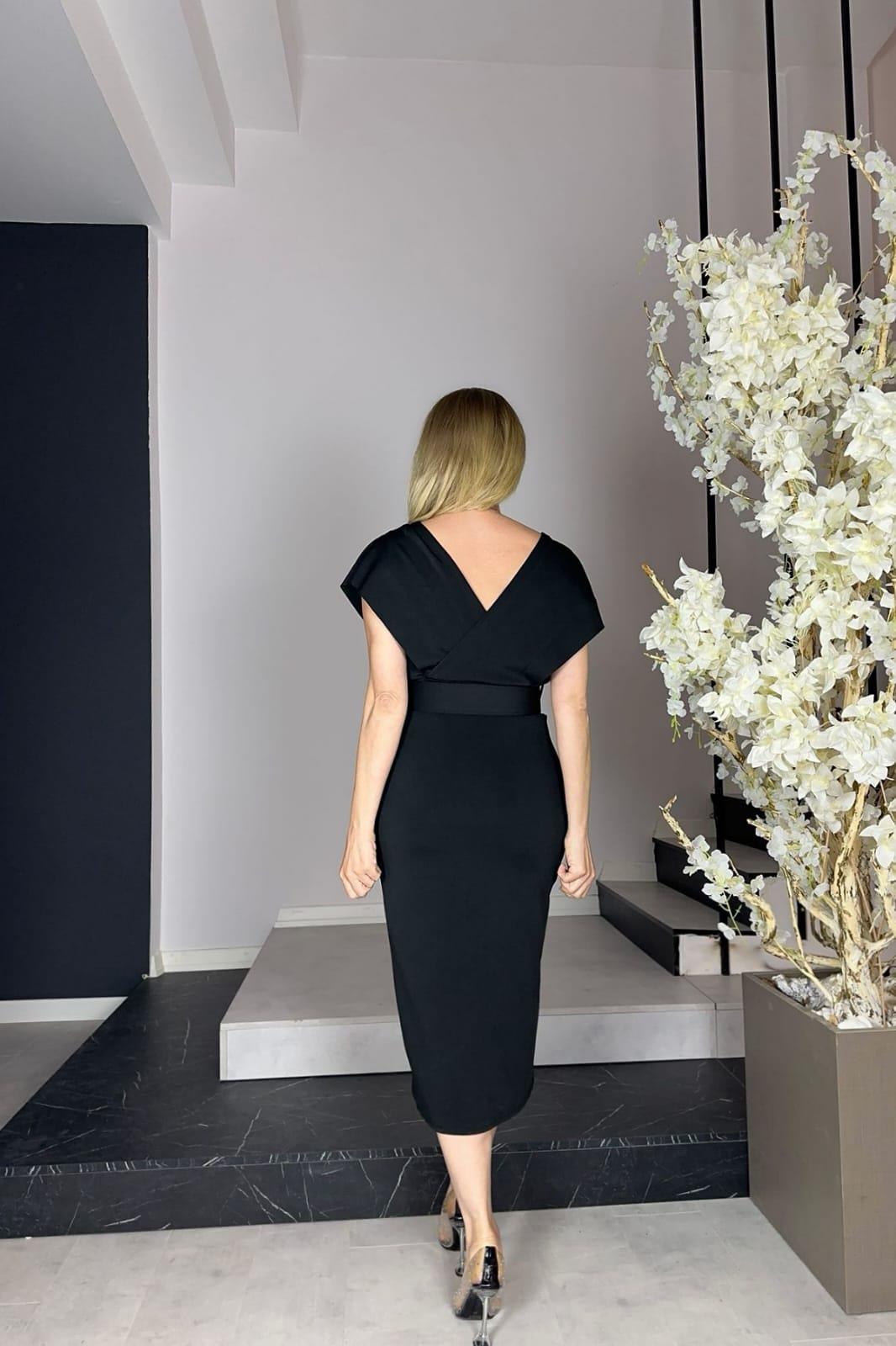 G0930 Pearl Detailed Evening Dress Black