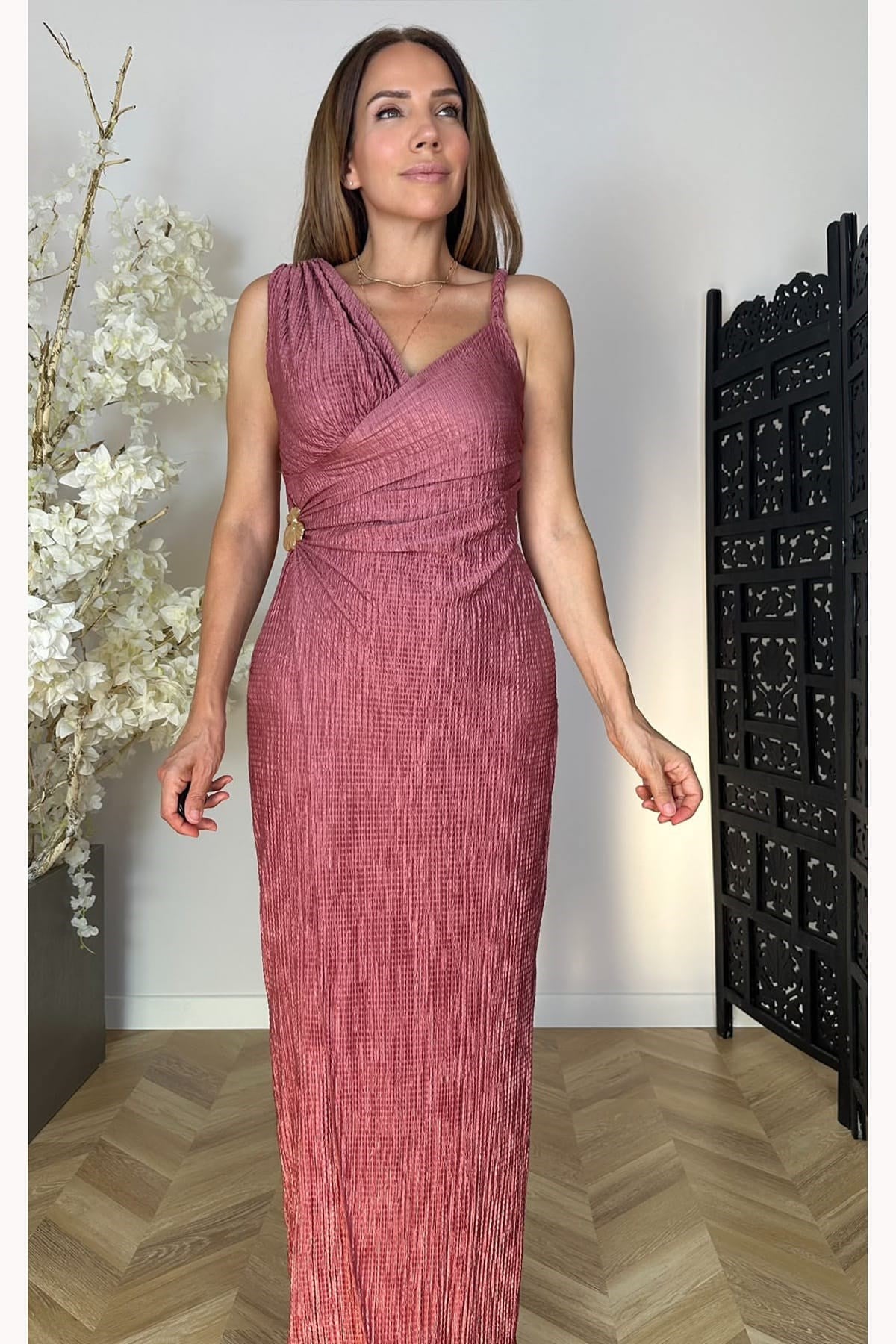 G1782 Drape ve Broş Detaylı Tasarım Elbise Pembe