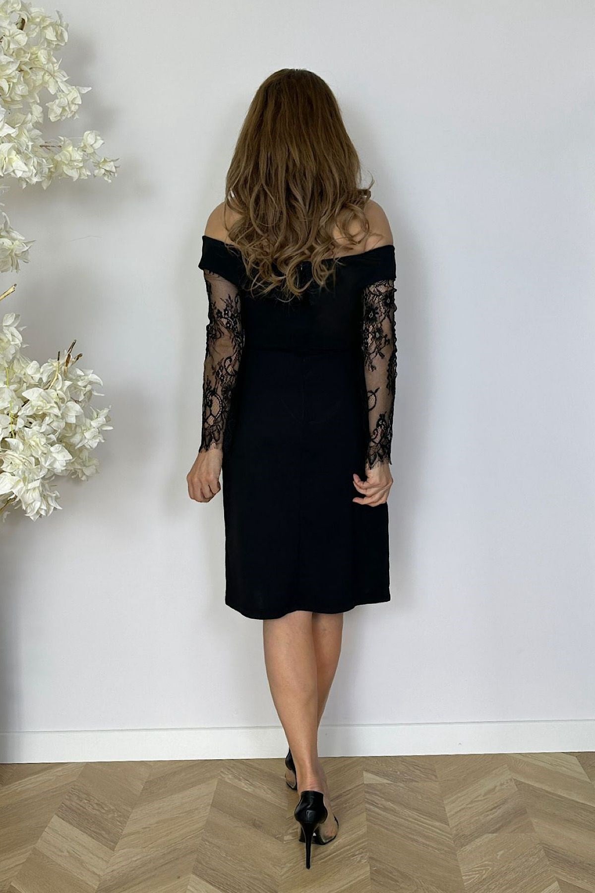 G1807 Madonna Yaka DAntel Kollu Abiye elbise Siyah
