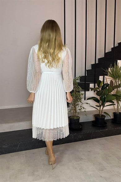 G0015 Dantel Detay Piliseli Elbise Beyaz