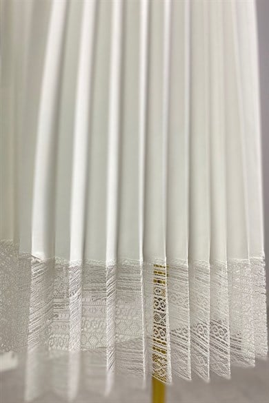 G0015 Dantel Detay Piliseli Elbise Beyaz